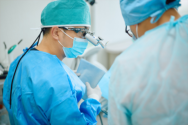 一次手術（インプラント埋入）