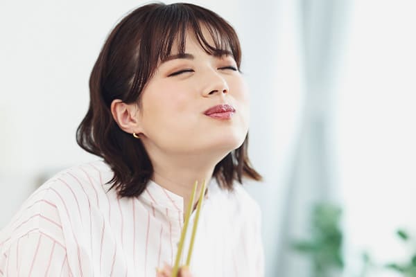 美味しく食事を楽しめる噛める歯をつくる