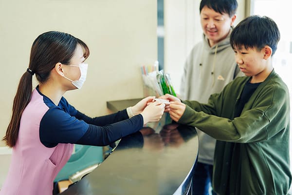 ご家族みんなで気軽に通院できる歯医者